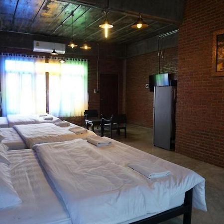 Oyo 1155 Bikers House And Enduro Tours Chiang Mai Hotell Exteriör bild