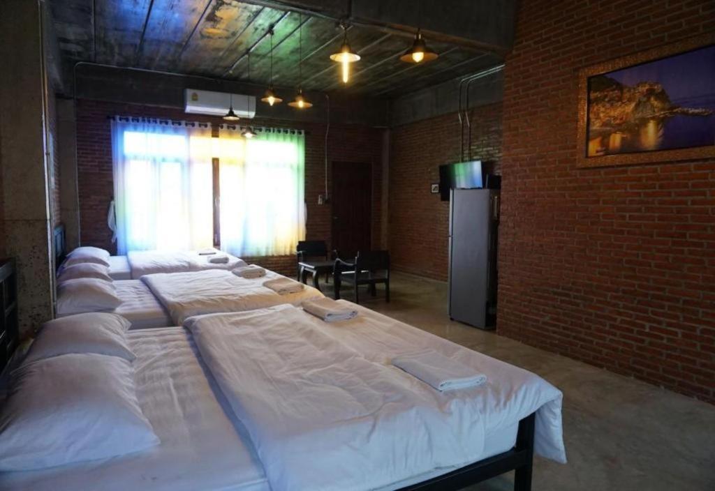 Oyo 1155 Bikers House And Enduro Tours Chiang Mai Hotell Exteriör bild