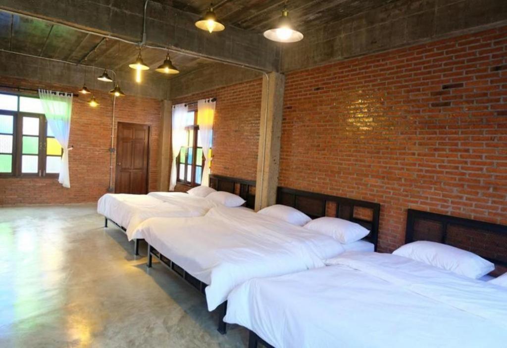 Oyo 1155 Bikers House And Enduro Tours Chiang Mai Hotell Exteriör bild