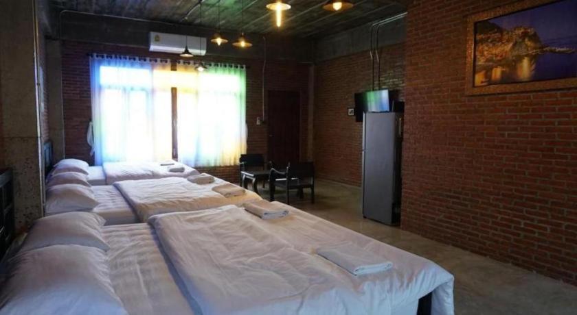 Oyo 1155 Bikers House And Enduro Tours Chiang Mai Hotell Exteriör bild
