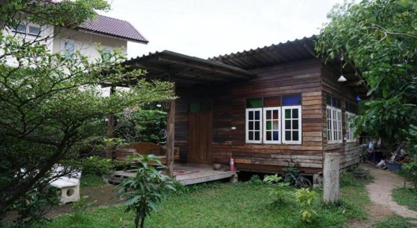Oyo 1155 Bikers House And Enduro Tours Chiang Mai Hotell Exteriör bild